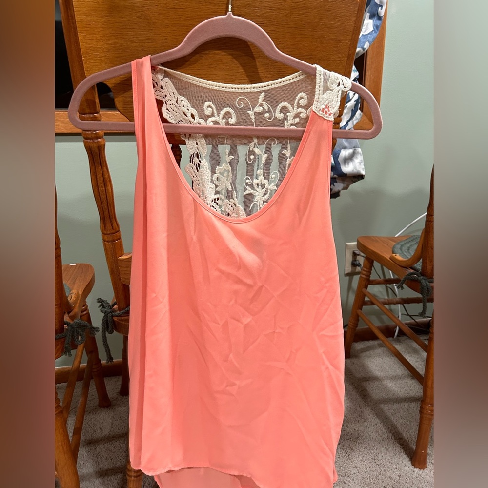 Maurice’s top